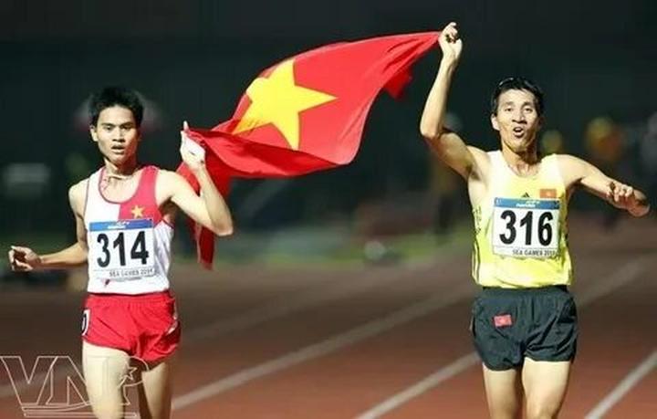 Xu hướng 5 kiểu áo dễ